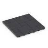 Blockmuster – Klickfliese von WARCO im Farbdesign Schiefer mit den Abmessungen 38,5 x 38,5 x 2 cm. Produktfoto von Artikel 6329 in der Aufsicht von schräg vorne.