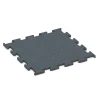 Fitness Performance Elite Trainingsboden von WARCO im Farbdesign Farngrün mit den Abmessungen 50 x 50 x 1,5 cm | 0,25 m². Produktfoto von Artikel 6165 in der Aufsicht von schräg vorne.