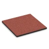Fallschutzplatten von WARCO im Farbdesign Tomatenrot mit den Abmessungen 50 x 50 x 3 cm | 0,25 m². Produktfoto von Artikel 6288 in der Aufsicht von schräg vorne.