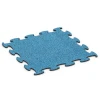 Fitness Active Floor System von WARCO im Farbdesign Atlantik mit den Abmessungen 97,1 x 97,1 × 1,8 cm. Produktfoto von Artikel 6839 in der Aufsicht von schräg vorne.