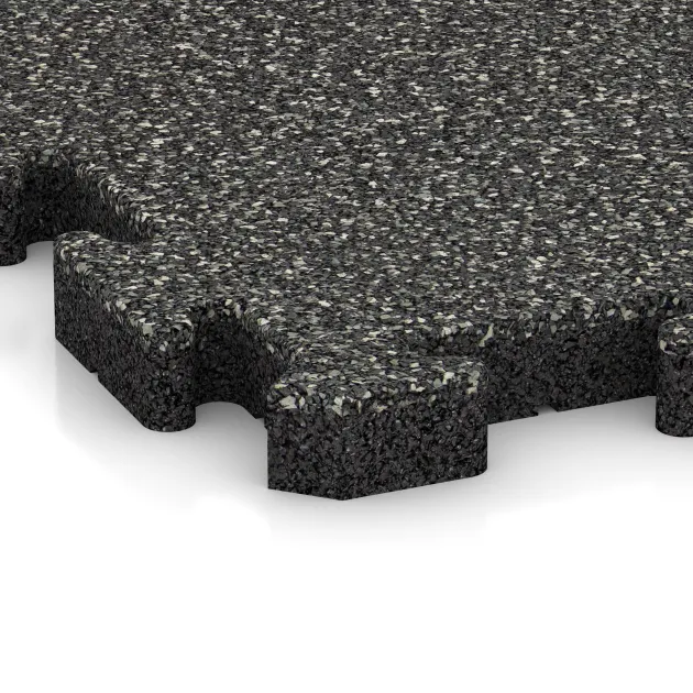 Detailaufnahme der Randausprägung von WARCO-Produkt 4015, Hunde-Sportboden HD, Format 500 x 500 x 40 mm, Farbe Dunkelgrauer Granit.