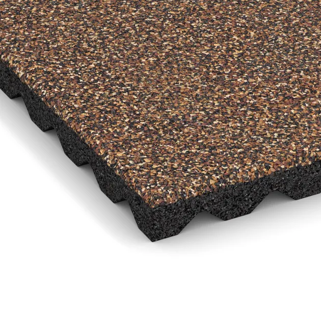 Detailaufnahme der Randausprägung von WARCO-Produkt 5346, Fallschutzplatte, Format 500 x 500 x 40 mm, Farbe Bast & Borke.