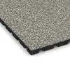 Detailaufnahme der Randausprägung von WARCO-Produkt 5327, Fallschutzplatte, Format 500 x 500 x 30 mm, Farbe Heller Granit.