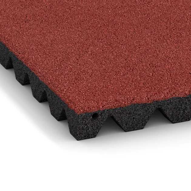 Detailaufnahme der Randausprägung von WARCO-Produkt 0630, Fallschutzplatte, Format 500 x 500 x 45 mm, Farbe Korallenrot.