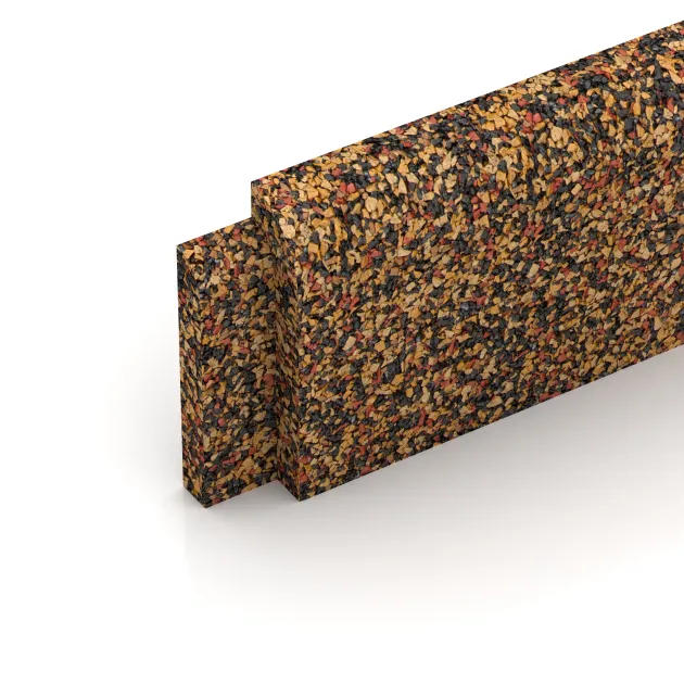 Detailaufnahme der Randausprägung von WARCO-Produkt 2250, Wandschutz Sockelleiste, Format 750 x 20 x 80 mm, Farbe Terra Cotta.