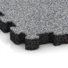 Detailaufnahme der Randausprägung von WARCO-Produkt 5227, Poolfliese Fugenlos, Format 306 x 306 x 30 mm, Farbe Grau Melange.