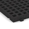 Detailaufnahme der Randausprägung von WARCO-Produkt 6114, Fallschutz-Rasengittermatte, Format 100 × 50 × 6,5 cm, Farbe Anthrazit.