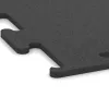 Detailaufnahme der Randausprägung von WARCO-Produkt 3750, Fitness Performance Elite Trainingsboden, Format 500 x 500 x 15 mm, Farbe Anthrazit.