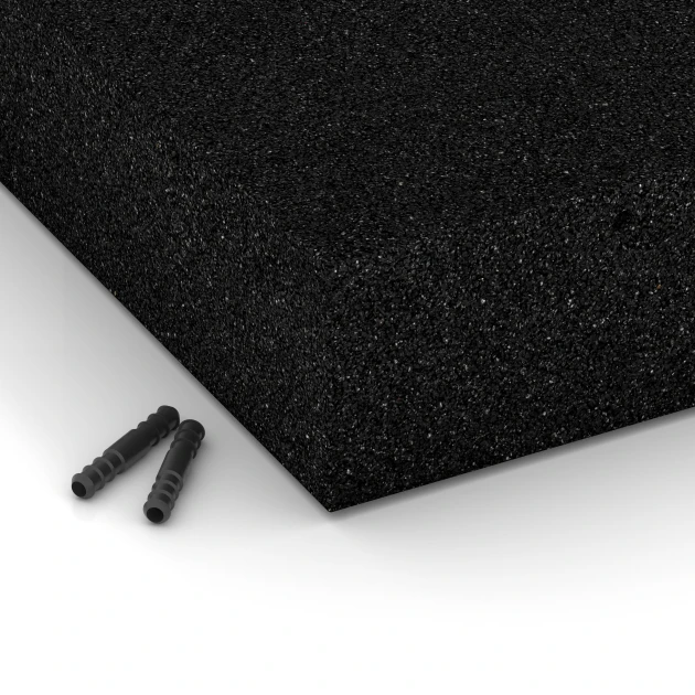 Detailaufnahme der Randausprägung von WARCO-Produkt 6174, Fallschutzplatten, Format 50 x 50 x 11 cm, Farbe Anthrazit.