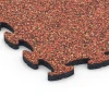 Detailaufnahme der Randausprägung von WARCO-Produkt 6827, Fitness Active Floor System, Format 44,6 x 44,6 x 1,8 cm, Farbe Feuersglut.