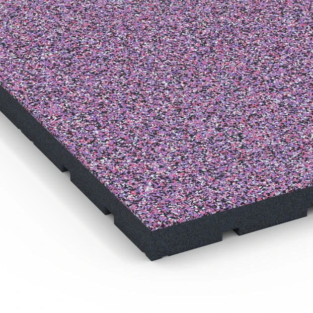 Detailaufnahme der Randausprägung von WARCO-Produkt 7146, Outdoor-Fitnessboden, Format 60 x 60 x 4 cm | 0,36 m², Farbe Lavendel.