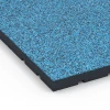 Detailaufnahme der Randausprägung von WARCO-Produkt 7148, Outdoor-Fitnessboden, Format 60 x 60 x 4 cm | 0,36 m², Farbe Atlantik.