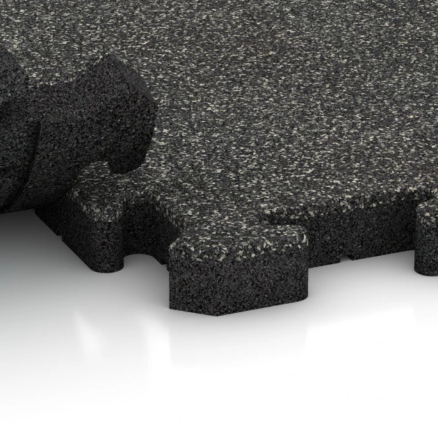 Großaufnahme vom Verbindungssystem von WARCO-Boden 2932 - Fitness-Bodenschutzmatte im Farbdesign Dunkelgrauer Granit. Abmessungen 500 x 500 x 40 mm.