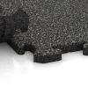 Großaufnahme vom Verbindungssystem von WARCO-Boden 3282 - Hunde-Sportboden HD im Farbdesign Dunkelgrauer Granit. Abmessungen 1000 x 1000 x 30 mm.