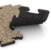 Großaufnahme vom Verbindungssystem von WARCO-Boden 4852 - Randplatte im Farbdesign Travertin. Abmessungen 500 x 235 x 30 mm.