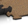 Großaufnahme vom Verbindungssystem von WARCO-Boden 0151 - Bodenschutzmatte 1,8 cm – Fitness im Farbdesign Rattan Lounge. Abmessungen 500 x 500 x 18 mm.