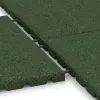 Großaufnahme vom Verbindungssystem von WARCO-Boden 0570 - Wandschutzplatte im Farbdesign Grasgrün. Abmessungen 500 x 500 x 30 mm.