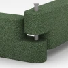 Großaufnahme vom Verbindungssystem von WARCO-Boden 6641 - Gummi-Randstein im Farbdesign Grasgrün. Abmessungen 100 x 15 x 30 cm.