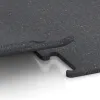 Großaufnahme vom Verbindungssystem von WARCO-Boden 3769 - Fitness Performance Elite Trainingsboden im Farbdesign Leicht Rot Gesprenkelt. Abmessungen 500 x 500 x 15 mm.