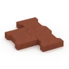 Großaufnahme vom Verbindungssystem von WARCO-Boden 7069 - Pflasterstein im Farbdesign Ziegelrot. Abmessungen 20 x 16,5 x 4,5 cm | 0,0278 m².