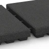 Großaufnahme vom Verbindungssystem von WARCO-Boden 6295 - Fallschutzplatten im Farbdesign Anthrazit. Abmessungen 50 x 50 x 7 cm.