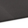 Großaufnahme vom Verbindungssystem von WARCO-Boden 6656 - Funktionsplatte Kl. 3 im Farbdesign Anthrazit. Abmessungen 104 x 104 x 1,8 cm.