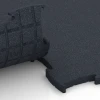 Großaufnahme vom Verbindungssystem von WARCO-Boden 6969 - Fitness Premium Boden Plus im Farbdesign Anthrazit. Abmessungen 99 x 99 x 2,8 cm.