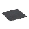 Aufsicht auf die Unterseite, also die Bodenseite von WARCO-Formteil 6456 - Fitnessboden Kompakt im Format 50 × 50 × 0,8 cm.