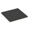 Aufsicht auf die Unterseite, also die Bodenseite von WARCO-Formteil 6421 - Fallschutzmatte EPDM – 90 cm im Format 50 x 50 x 3 cm | 0,25 m².