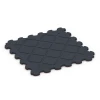 Aufsicht auf die Unterseite, also die Bodenseite von WARCO-Formteil 6392 - Stallmatte Puzzle im Format 102,5 x 102,5 x 3 cm | 1,05 m².