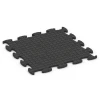 Aufsicht auf die Unterseite, also die Bodenseite von WARCO-Formteil 6886 - Fitness Max Floor System im Format 97,1 x 97,1 x 2,8 cm.