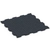 Aufsicht auf die Unterseite, also die Bodenseite von WARCO-Formteil 6963 - Fitness Premium Boden im Format 99 x 99 x 2,8 cm.